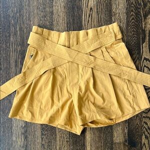 3/$15 Athleta Skyline short, mustard yellow